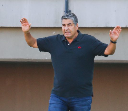 Azul Azul ya estaría en busca de entrenadores en caso de no prosperar la era de Santiago Escobar