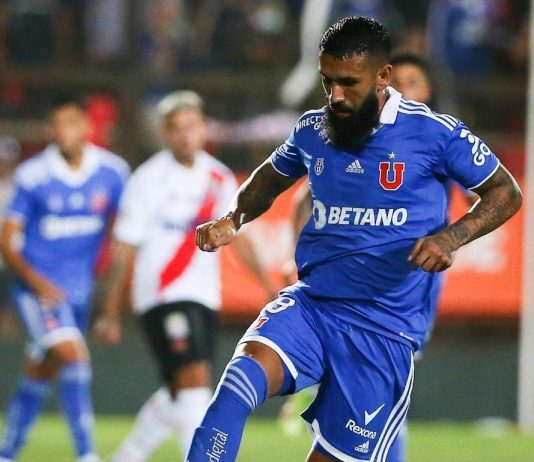 Ronnie Fernández se viste de rojo para los duelos Eliminatorios rumbo a Qatar 2022