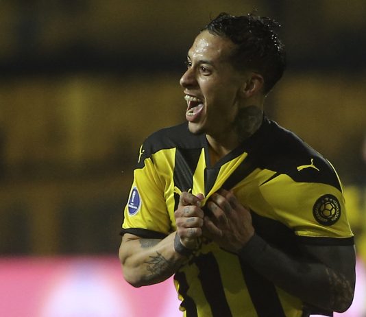 Diego López reforzaría el mediocampo azul con otro jugador Uruguayo.