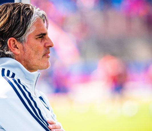 Diego López deja de ser el técnico de Universidad de Chile