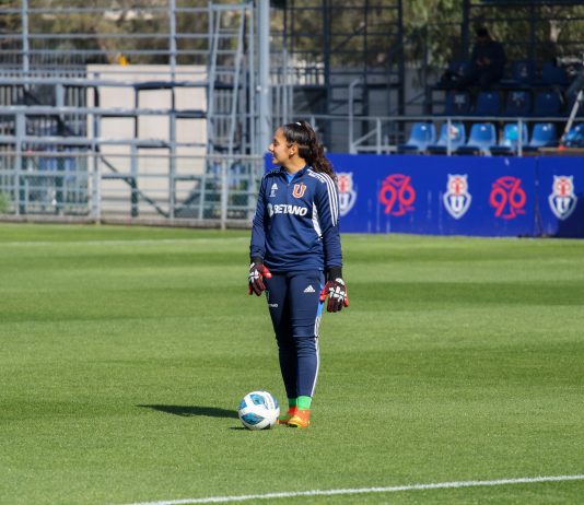 Gabriela Bórquez renueva con la «U» y se va a préstamo a Millonarios de Colombia por el 2024