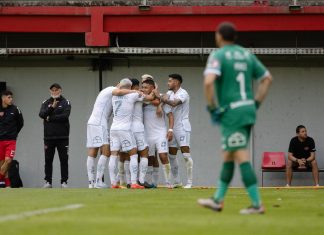La U golea a Ñublense y mantiene viva la ilusión en el Campeonato Nacional
