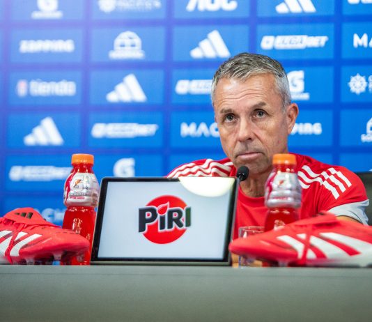 Gustavo Álvarez respalda a sus delanteros: «Cuando no hacen goles, generan los espacios»