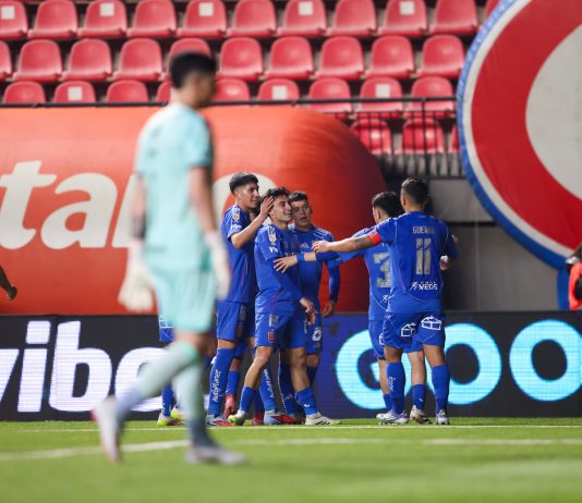 Universidad de Chile golea con autoridad a Unión La Calera y mete presión en la cima