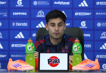 Altamirano palpita la semifinal ante Lanús: “Tenemos que disfrutar este momento y competir con nuestras armas” Javier Altamirano durante la conferencia de prensa previa al duelo entre Universidad de Chile y Lanús por la semifinal de la Copa Sudamericana 2025 en el Estadio Nacional.