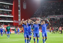 ¿Y sin Assadi? El sorprendente registro de la U sin su figura en cancha durante 2025 Jugadores de Universidad de Chile en el Estadio Uno por la Copa Libertadores