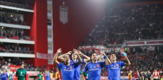 ¿Y sin Assadi? El sorprendente registro de la U sin su figura en cancha durante 2025 Jugadores de Universidad de Chile en el Estadio Uno por la Copa Libertadores