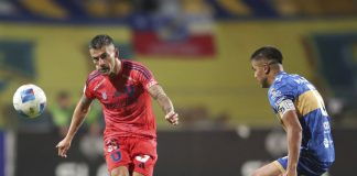 Previa: Universidad de Chile busca reencontrarse con el triunfo ante Everton en Santa Laura Charles Aránguiz de Universidad de Chile durante un partido frente a Everton.