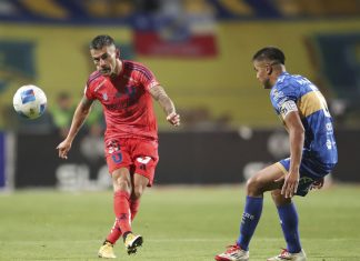 Previa: Universidad de Chile busca reencontrarse con el triunfo ante Everton en Santa Laura Charles Aránguiz de Universidad de Chile durante un partido frente a Everton.