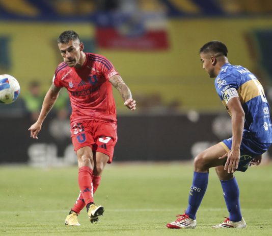 Previa: Universidad de Chile busca reencontrarse con el triunfo ante Everton en Santa Laura Charles Aránguiz de Universidad de Chile durante un partido frente a Everton.