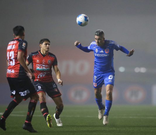 Previa: Universidad de Chile busca seguir en carrera por el “Chile 2” ante Deportes Limache en Santa Laura Leandro Fernández durante el partido ante Deportes Limache por la Liga de Primera 2025.