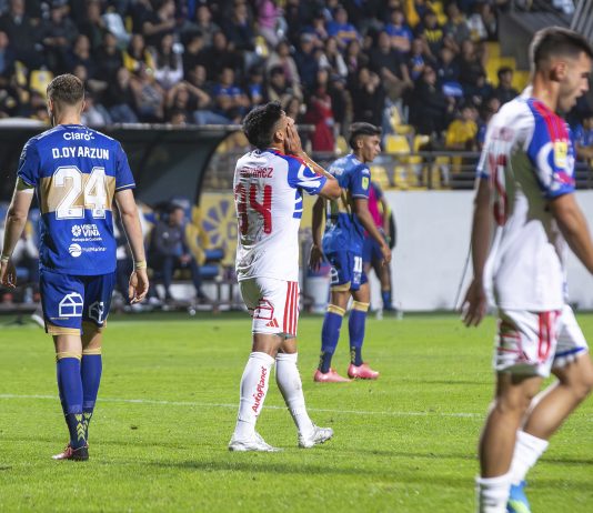 La U no encuentra el gol: igualó con Everton y llega con dudas gigantes ante la UC Vicente Fernández durante el empate sin goles entre Everton y Universidad de Chile por la Liga de Primera 2026 en el Estadio Sausalito