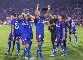 Universidad de Chile golpea otra vez: derrotó a la UC y se mete de lleno en la pelea Juan Martín Lucero celebra su gol durante el triunfo por 1-0 entre Universidad de Chile y Universidad Católica por la Liga de Primera 2026 en el Estadio Nacional